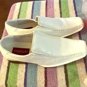 Boys White leather shoes